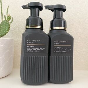 Bath And Body Works : Red Cherry & Oud Handsoap. 2 packs.